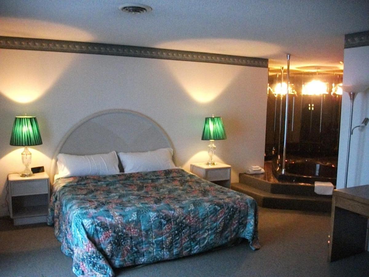 Knights Inn Mackinaw City Quarto foto